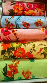 Set 5 asciugamani anni'70 nuovi. 