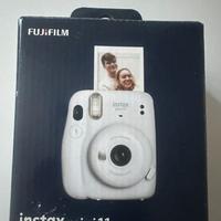Macchina fotografica Fujifilm Instax mini11