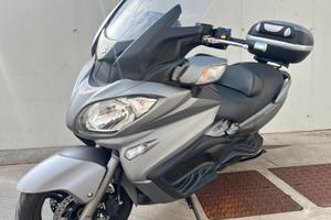 Suzuki Burgman 650
