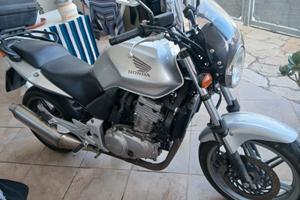 Honda CBF 500
