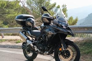BENELLI TRK 500 x.   N U O V A