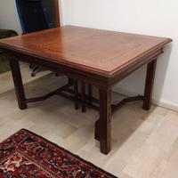 Tavolo intarsiato con 2 prolunghe