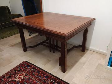 Tavolo intarsiato con 2 prolunghe