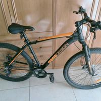 Vedo bici Momo Design usata pochissimo
