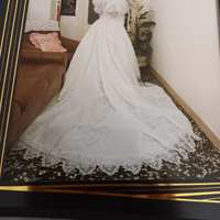 Abito da sposa con accessori