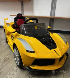 Ferrari Macchina a Batteria 24V 125 X 60 CM 24V