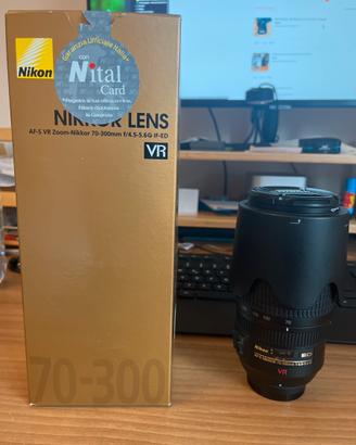 Nikon 70-300mm AF-S f,4,5 ED VR