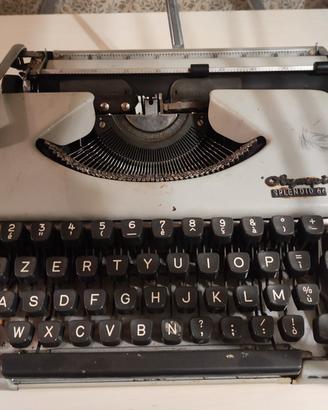 macchina da scrivere 