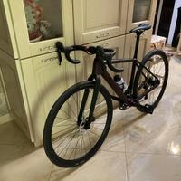 Bici Gravel Stevens camino full carbonio