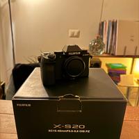 Fujifilm xs20