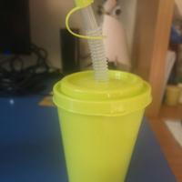 Bicchiere plastica con coperchio e cannuccia