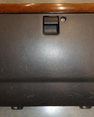 CASSETTO OGGETTI PER ISUZU TROOPER ANNO 2000