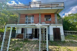 CASA INDIPENDENTE A COLLERETTO CASTELNUOVO
