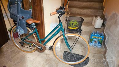 bici con cestino e seggiolino