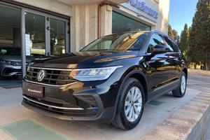 VOLKSWAGEN Tiguan 2.0 TDI 150 CV SCR DSG Life