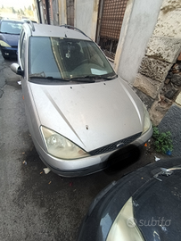 Ford focus station wagon del 2004