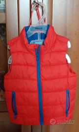 vario abbigliamento  da bambino 