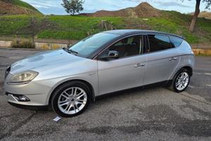 lancia delta platinum 1.6 120cv