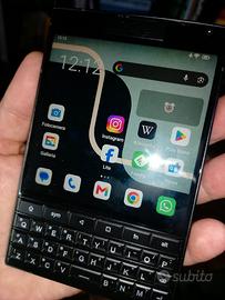 Smartphone unihertz titan 2,pari al NUOVO