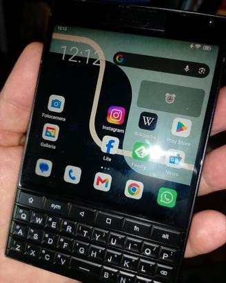 Smartphone unihertz titan 2,pari al NUOVO