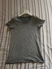 maglietta grigia slavata  con scollo v fifty four