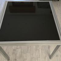 Tavolo 90x90 metallo-vetro scuro