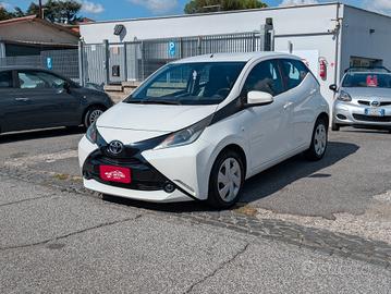 Toyota Aygo 1.0 VVT-i 69 CV 5 porte x-cool