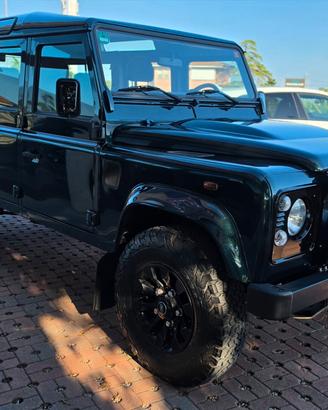 Land Rover Defender 110 2.2 TD4 Station Wagon N1 5