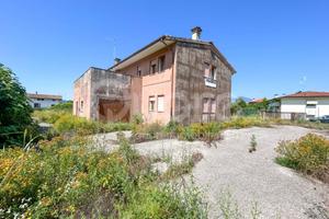 Casa indipendente - Artegna