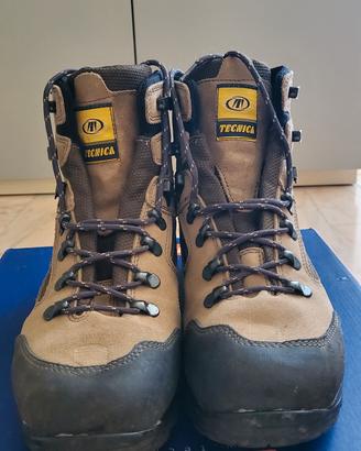 Scarponi trekking Tecnica Teseo GTX uomo
Tecnica