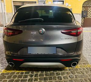 Alfa Romeo Stelvio 2.2 t executive rwd 19