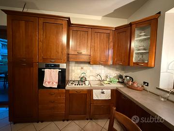 Cucina in legno vero