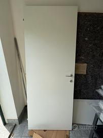 Porta battente bianca