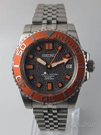 Orologio automatico cassa da 40 mm. sub 200m 