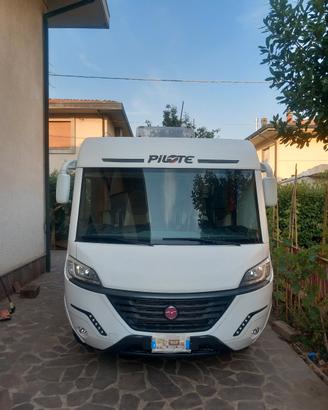 Camper Motorhome Pilote G740