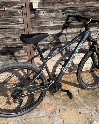 mountain bike modello focus taglia L e M