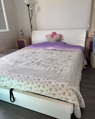 Letto matrimoniale con contenitore