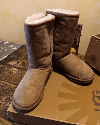 UGG n.36