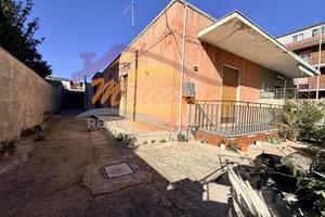 Indipendente a Siracusa