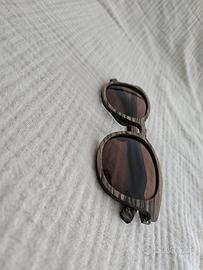 Occhiali da sole in legno marca Dolfi