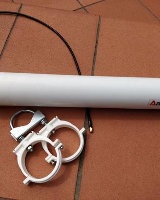 Antenna direttiva Yagi WiFi 2.4 Ghz gain 18 db