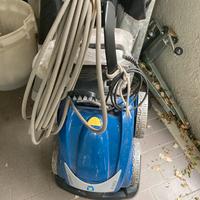 Robot pulisci piscina