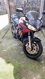 Yamaha Fazer 600