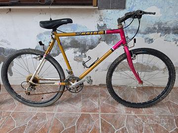 N.2 bici MTB Scott è Bianchi da sistemare