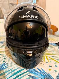 Casco Shark