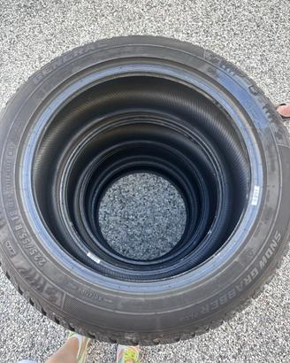 Pneumatici invernali 225/55 R18 102V