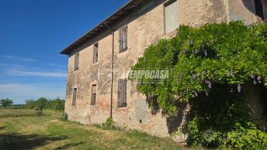 RUSTICO CON TERRENO AGRICOLO