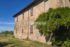 RUSTICO CON TERRENO AGRICOLO