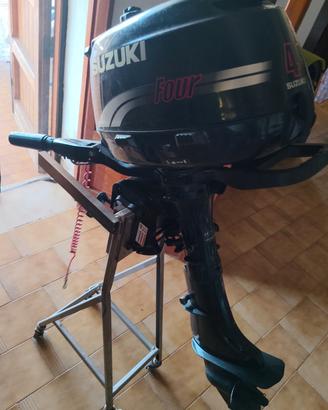motore fuoribordo Suzuki 4 cavalli (HP) a 4 tempi