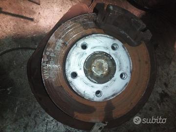 Mozzo posteriore dx opel vivaro anno 2005 - 1.9 ga